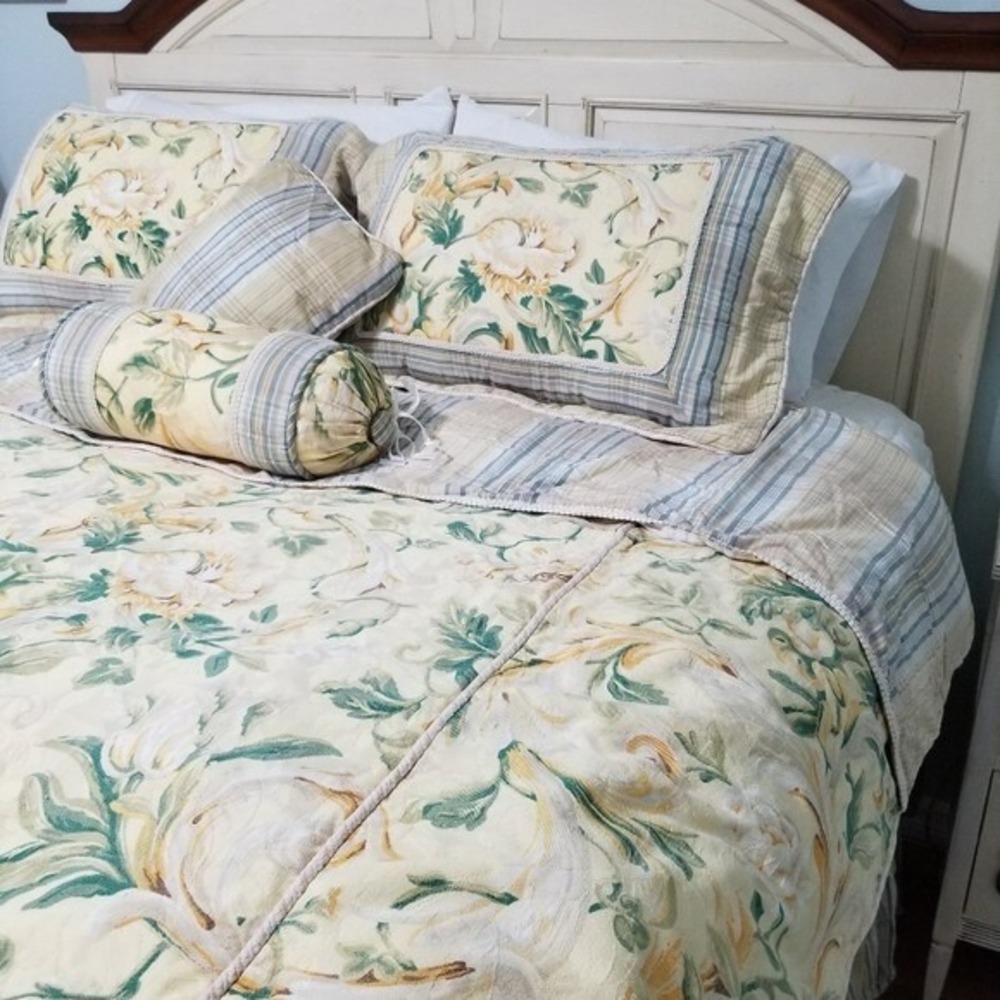 EUC Waverly Queen / Full Duvet set - Picture 7 of 13